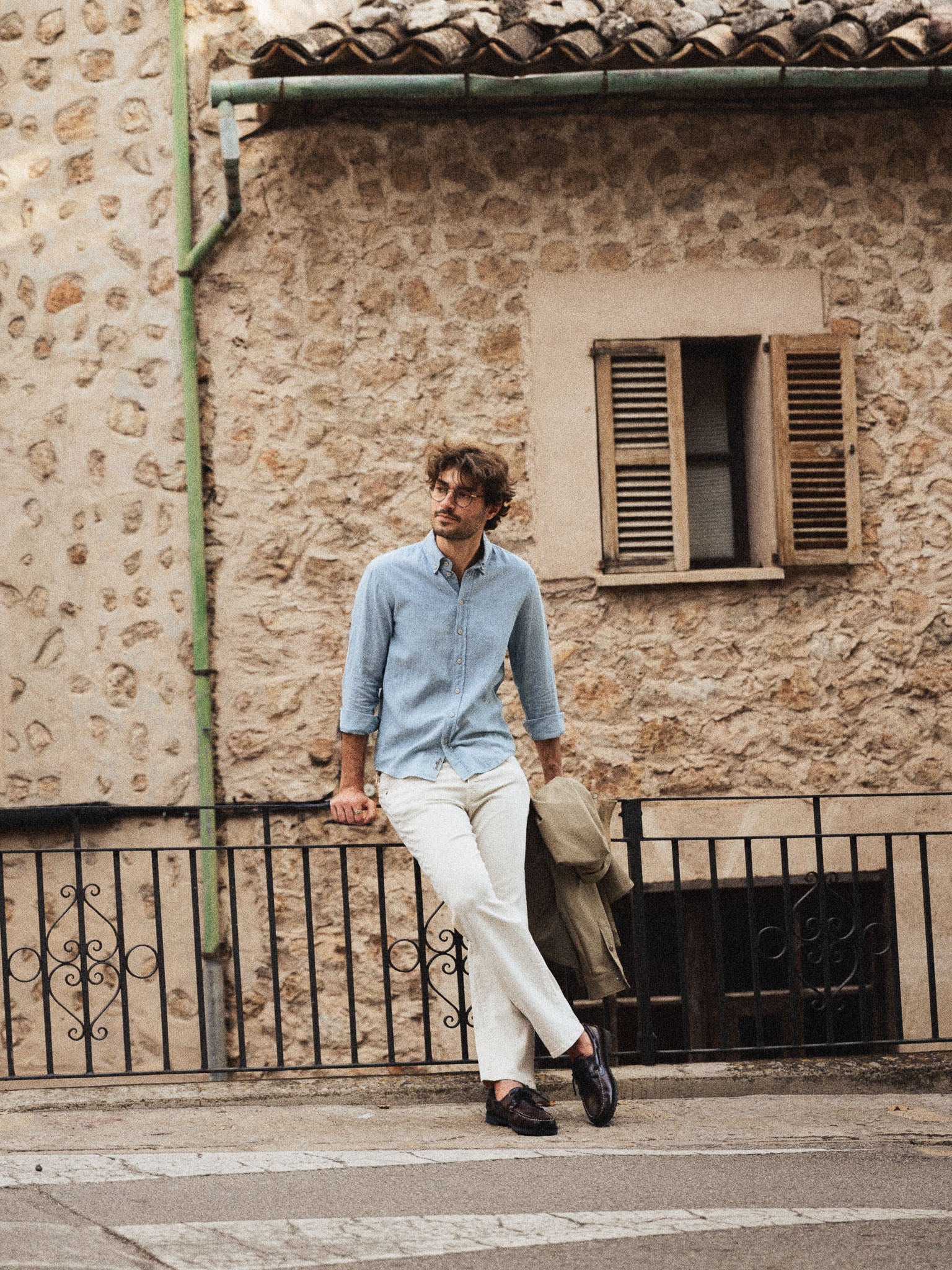 Modelshot / Ecru / Detail